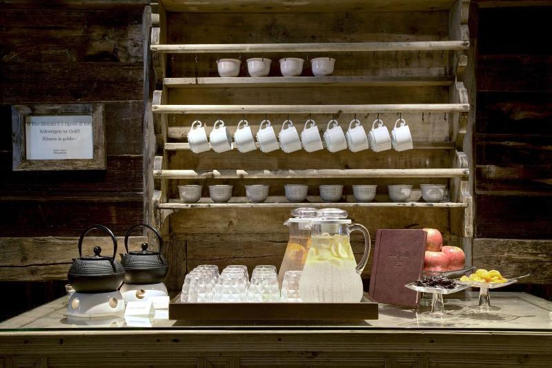 Hotel La Perla: The Leading Hotels Of The World Corvara In Badia Esterno foto