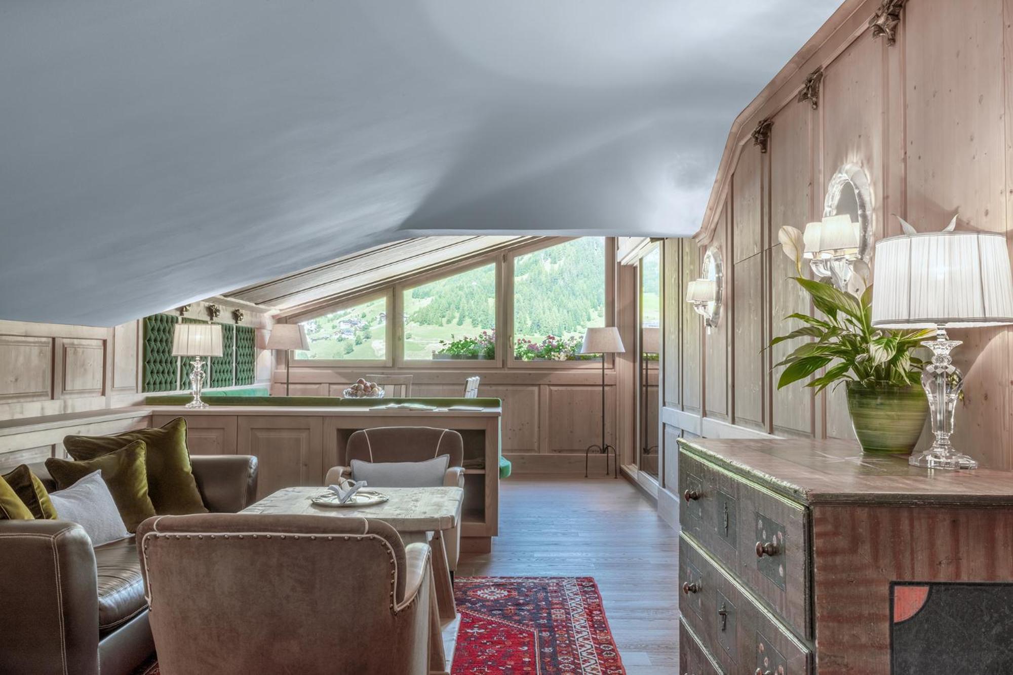 Hotel La Perla: The Leading Hotels Of The World Corvara In Badia Esterno foto