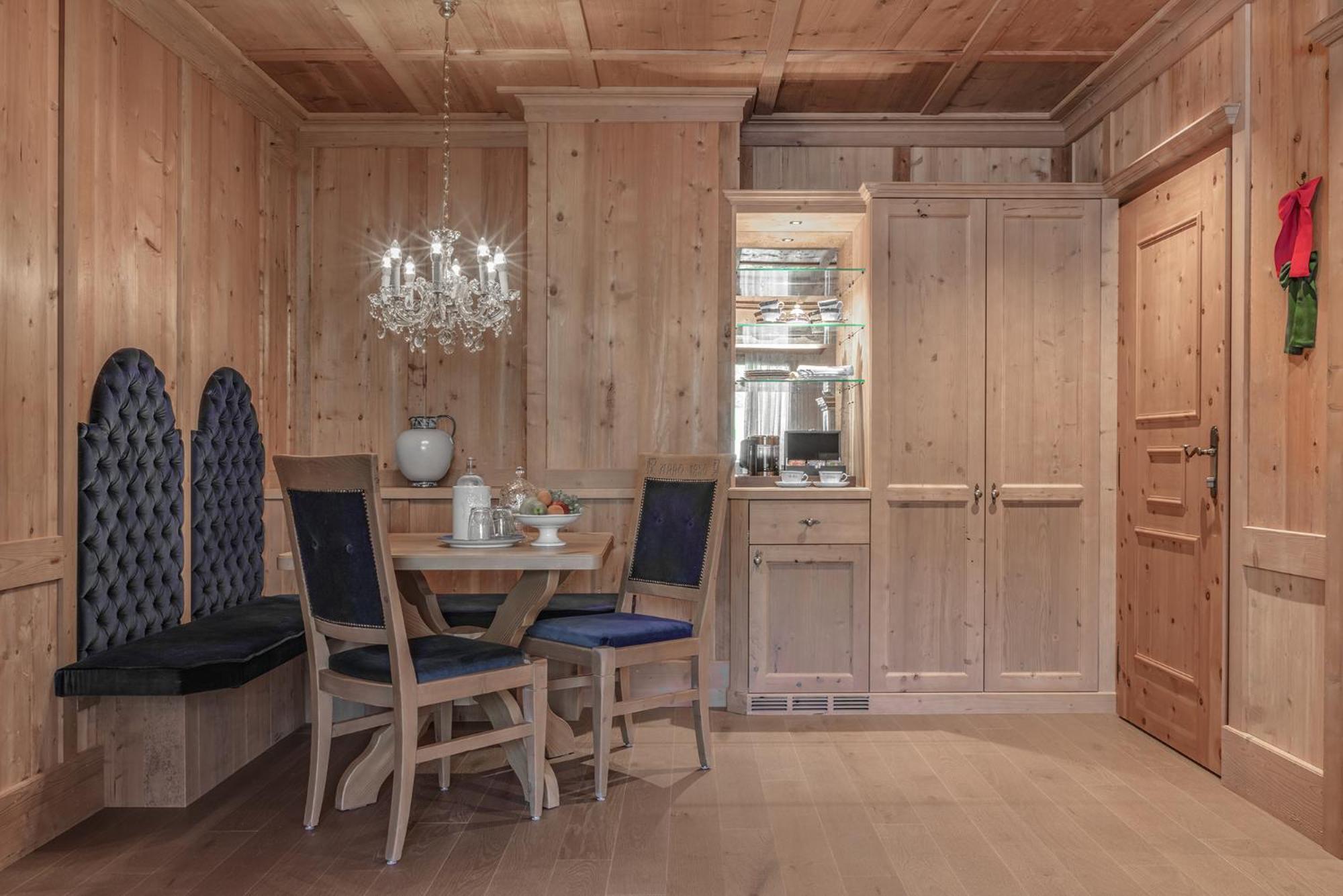 Hotel La Perla: The Leading Hotels Of The World Corvara In Badia Esterno foto