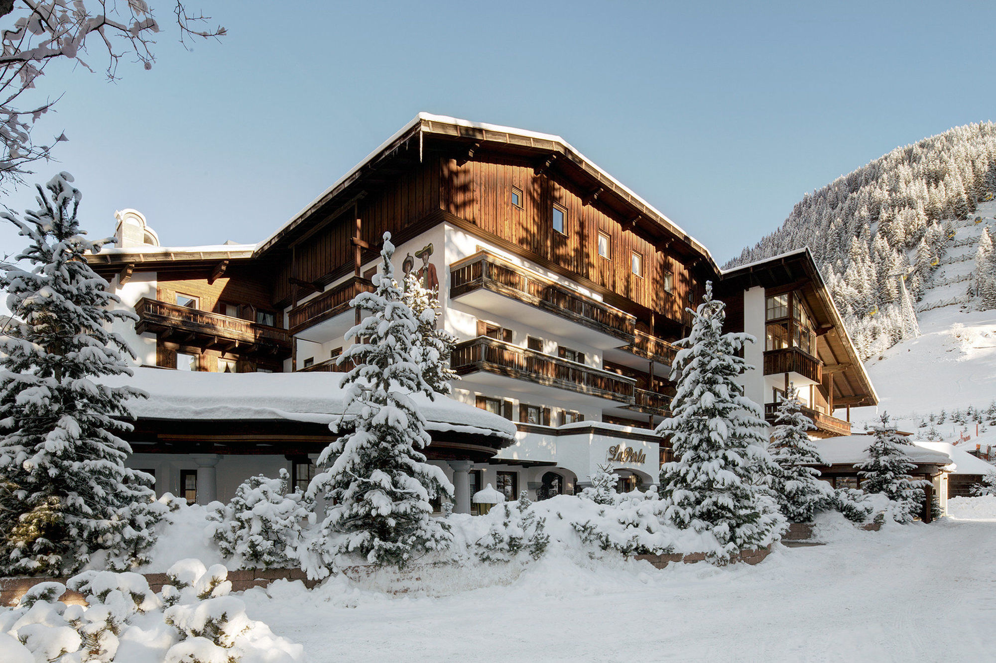 Hotel La Perla: The Leading Hotels Of The World Corvara In Badia Esterno foto