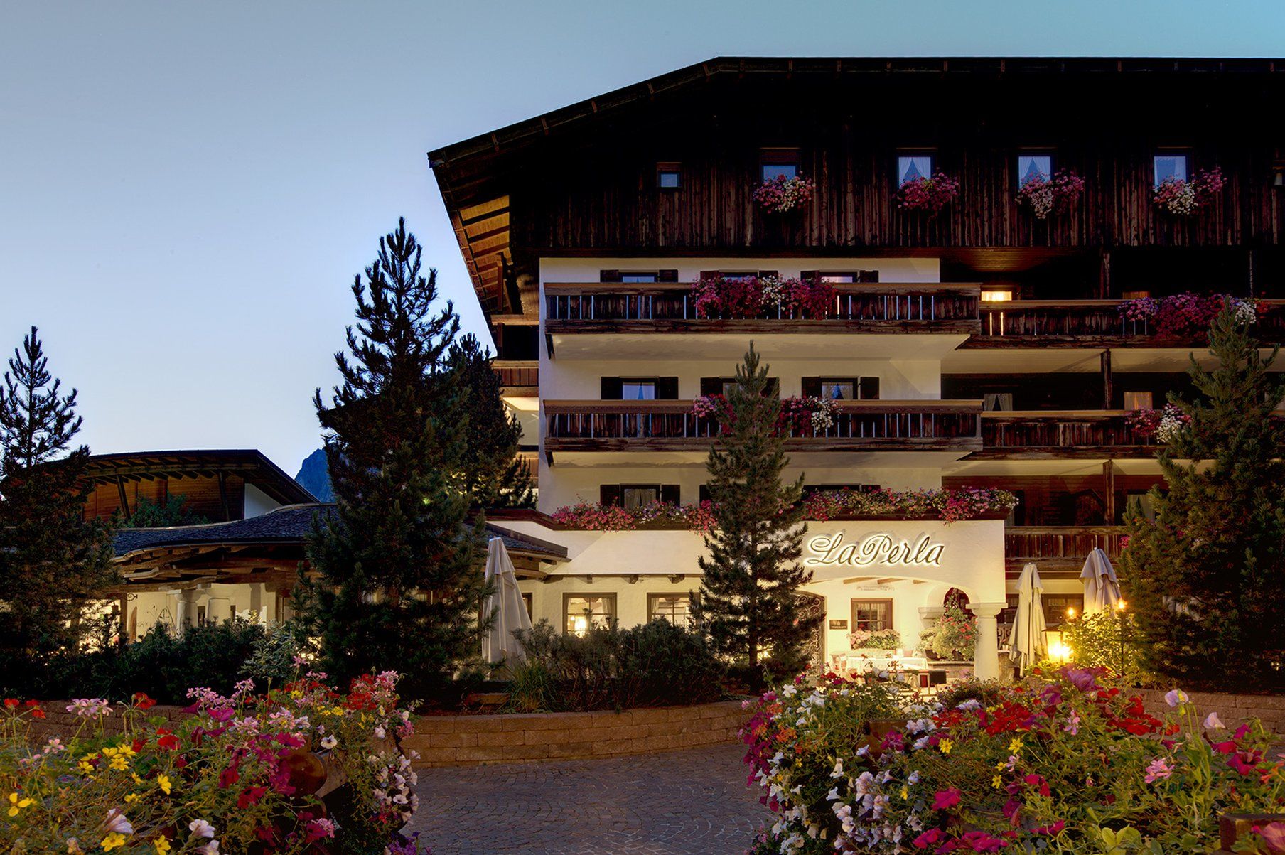 Hotel La Perla: The Leading Hotels Of The World Corvara In Badia Esterno foto