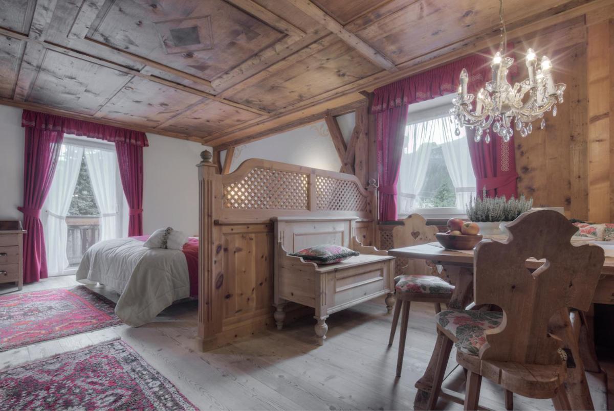 Hotel La Perla: The Leading Hotels Of The World Corvara In Badia Esterno foto